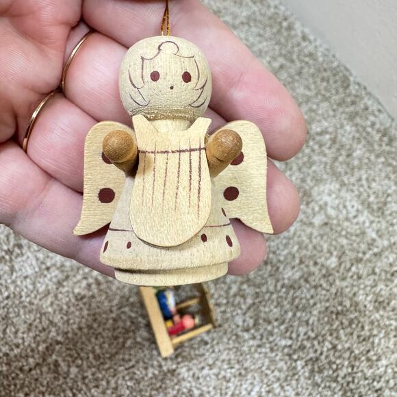 VTG Christmas Ornaments erzgebirge style nativity Painted Set of 3 wooden - Picture 2 of 8